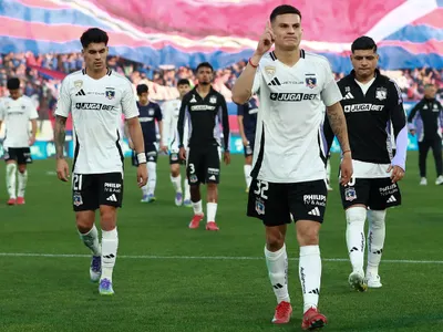 Con dos dudas: La probable formación de Colo-Colo para enfrentar a Deportes La Serena