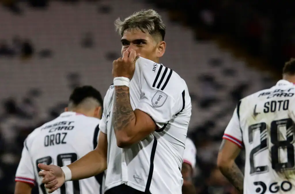 Carlos Palacios anotó su primer gol con el club de sus amores.