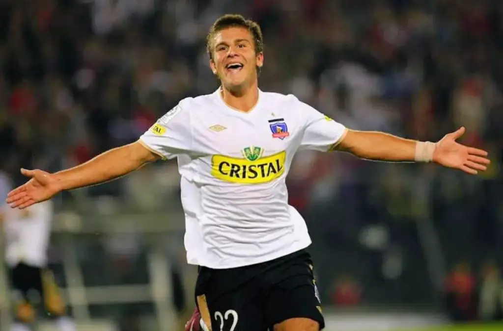 Diego Rubio con la camiseta de Colo-Colo.