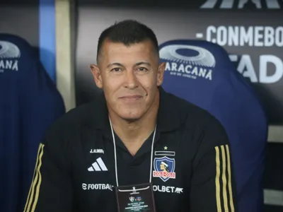 “Lo hablamos para traerlo”: Jorge Almirón confiesa haber consultado por goleador de La Roja en su arribo a Colo-Colo