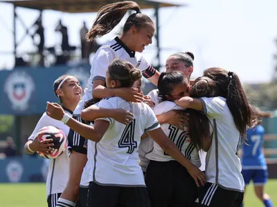 Guerra de goles: Colo-Colo vence a Universidad de Chile y es campeón del Torneo Femenino Sub-19