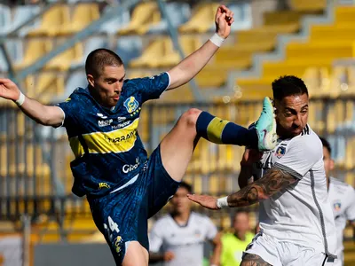 [VIDEO] La dura patada sobre Javier Correa que dejó a Everton con un jugador menos ante Colo-Colo