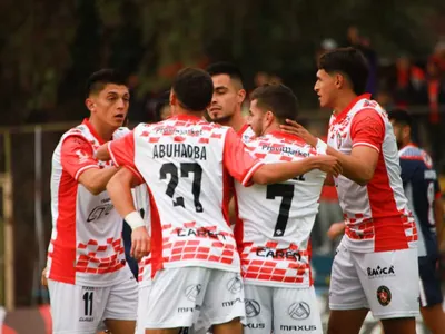 Tuvo un paso en falso por Colo-Colo, descendió el 2023 y hoy tiene su revancha con el ascenso de Deportes Limache