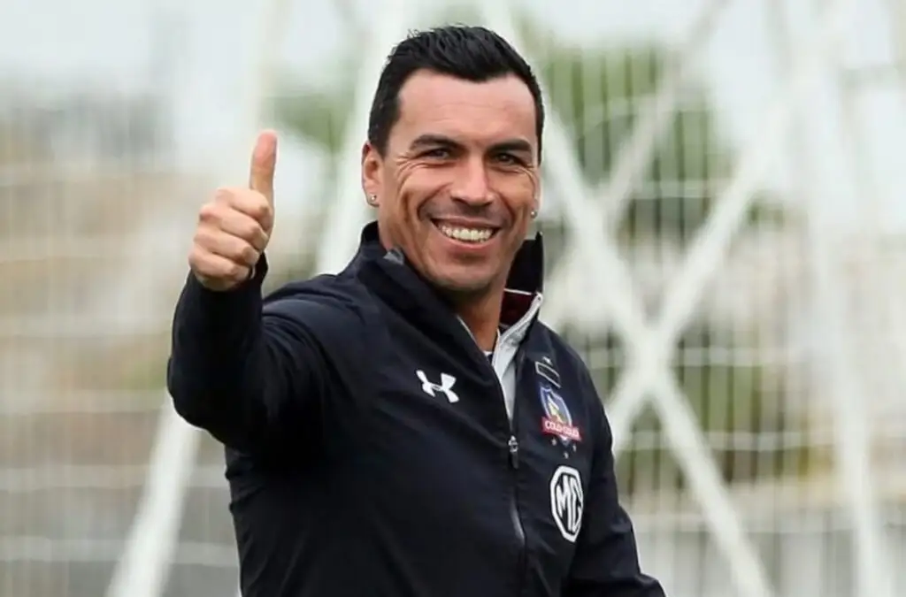 Esteban Paredes se convertirá en nuevo gerente deportivo de Santiago Morning.