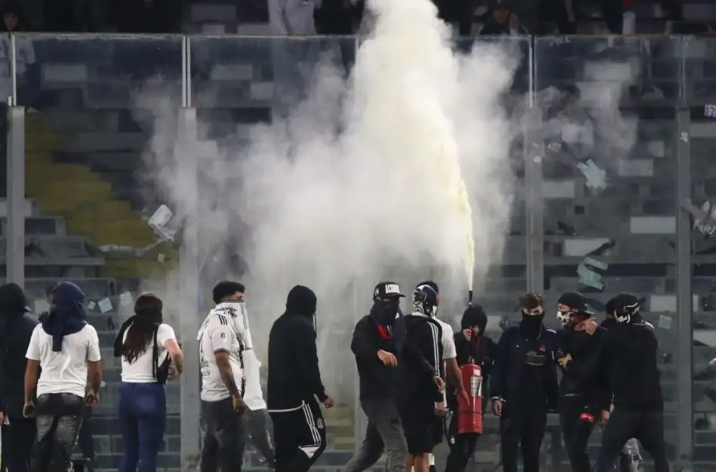 Pablo Milad confirmó duras sanciones para hinchas que invadieron la cancha del Estadio Monumental.