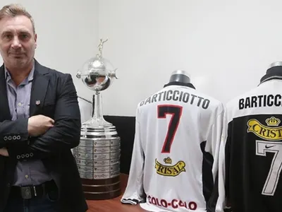 Recordó su pasado: Marcelo Barticciotto le da su bendición a Carlos Palacios para usar la 7 en Colo-Colo
