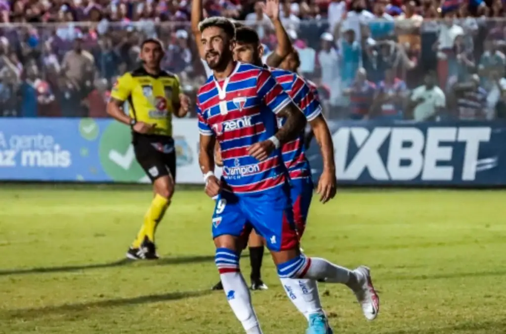 Juan Martín Lucero volvió a anotar en la eliminación de Fortaleza de la Copa do Nordeste.
