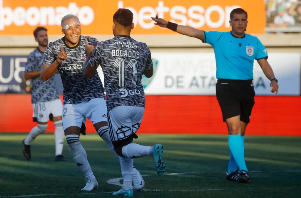 Benjamín Saravia volverá a dirigir a Colo-Colo tras el 2023.