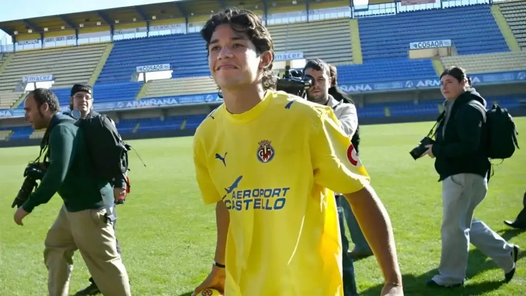 Matías Fernández fichó por el Villarreal siendo escogido como el mejor jugador de América.