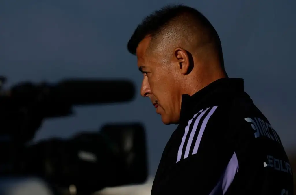 Pareciera ser que toda la responsabilidad no es toda del entrenador argentino.