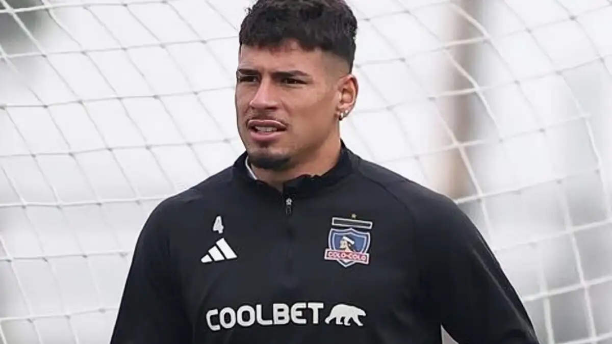Alan Saldivia fue al banco de suplentes frente a Santiago Wanderers.