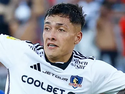 «Piensa que…»: Revelan el motivo por el que Cristián Zavala no se siente titular en Colo-Colo