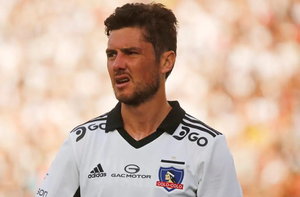 Marco Rojas se ha acercado a Colo-Colo en su regreso a Chile.