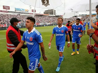 Universidad de Chile contaría con un sólo defensor central ante Colo-Colo