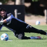 Con Fernando de Paul y línea de 3: La segunda formación que paró Colo-Colo para enfrentar a Everton