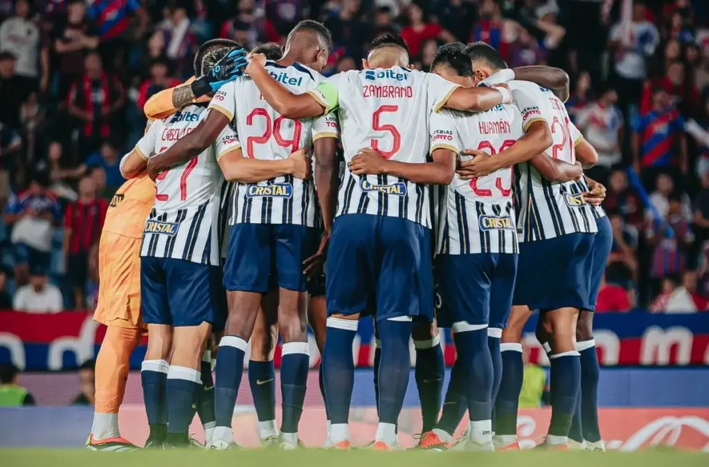En Alianza Lima se juramentan derrotar a Colo-Colo en Santiago.