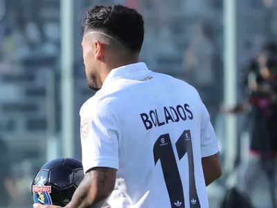 Lo sacó del partido: La dura infracción sobre Marcos Bolados que preocupa a Colo-Colo