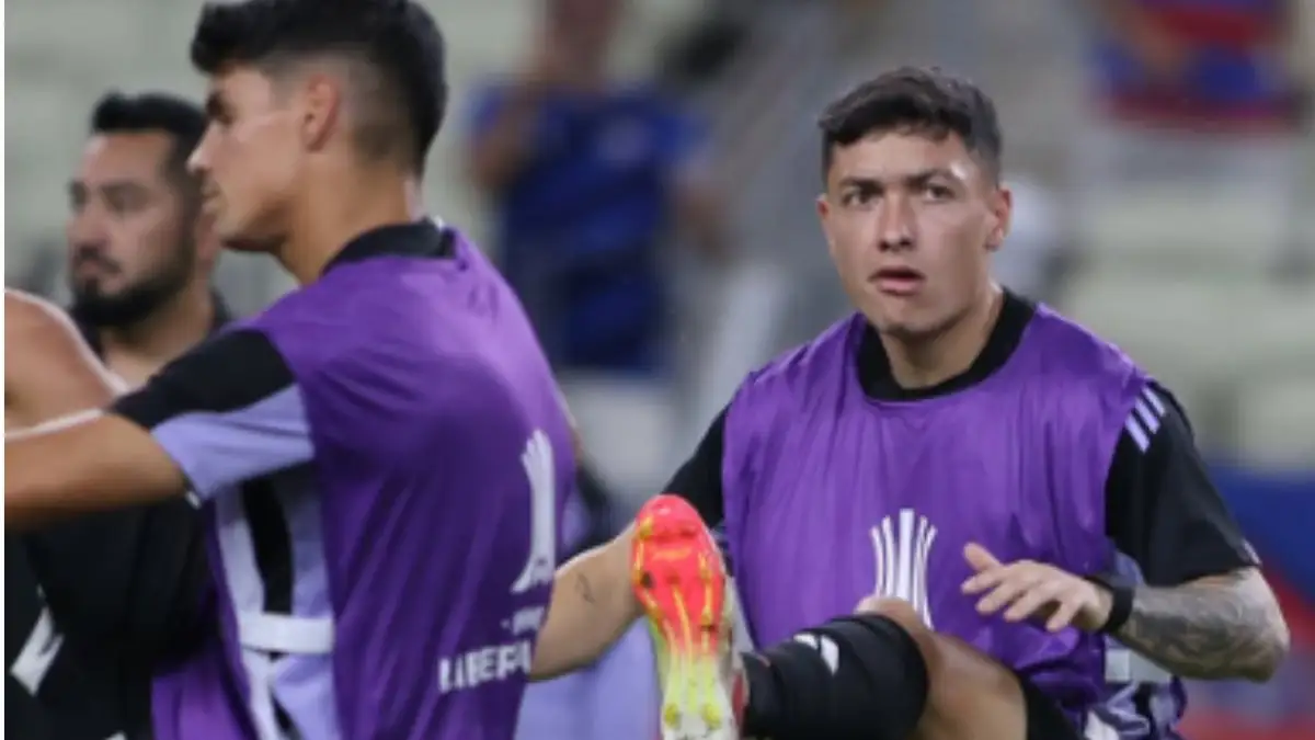 Cristián Zavala habría sido uno de los protagonistas de un altercado entre hinchas y el plantel de Colo-Colo (1)