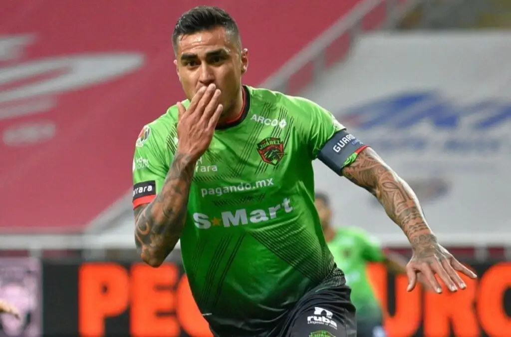Darío Lezcano acordó su salida de FC Juárez y firmará un contrato de dos años con Colo-Colo.
