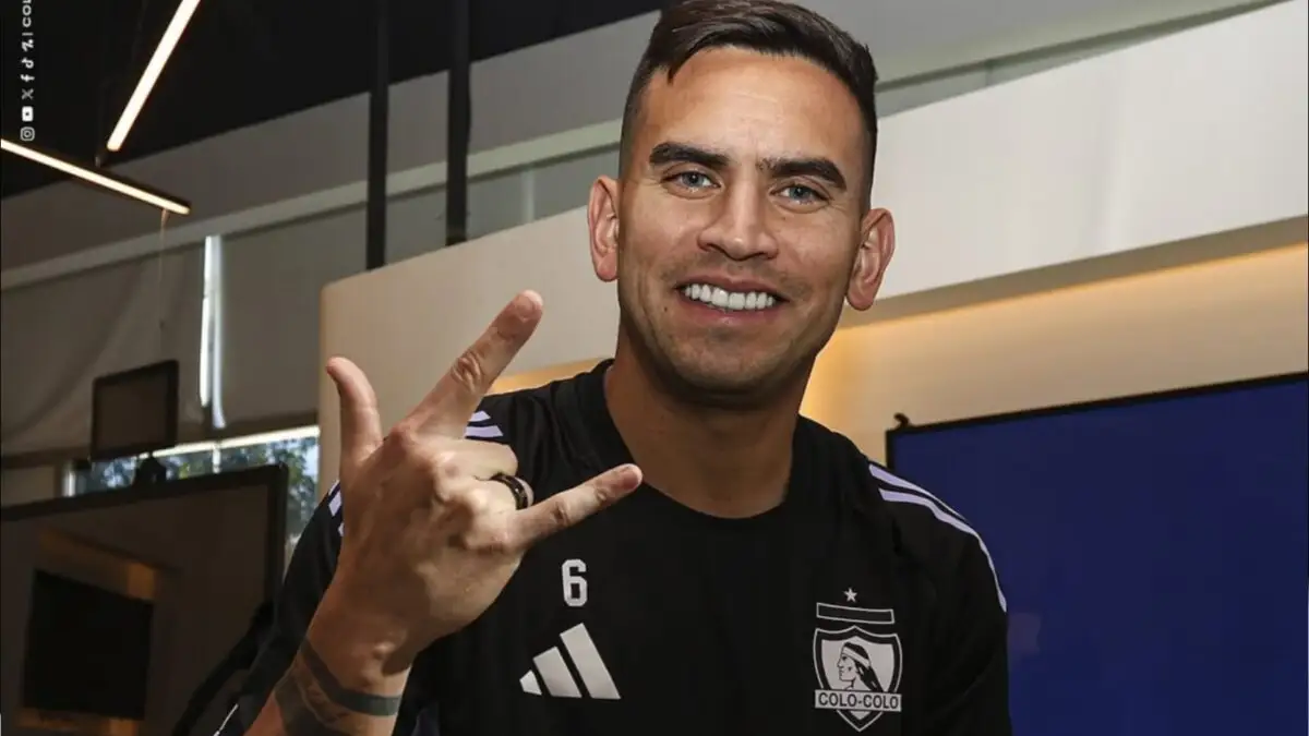 Sebastián Vegas se ha llenado de elogios por sus primeros partidos con Colo-Colo.