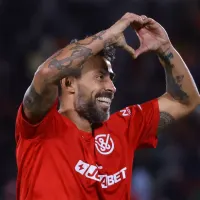 «Que vuelva a jugar»: Jorge Valdivia se llena de elogios en partido de Ronaldinho en Chile