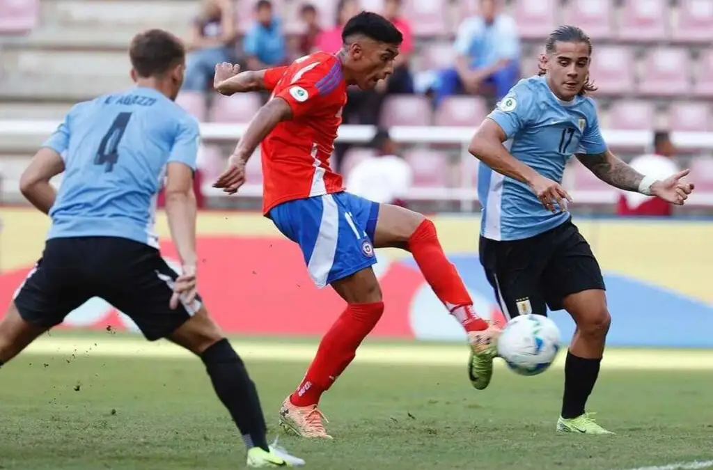 Emiliano Ramos anotó el único gol de La Roja en la derrota frente a Uruguay.