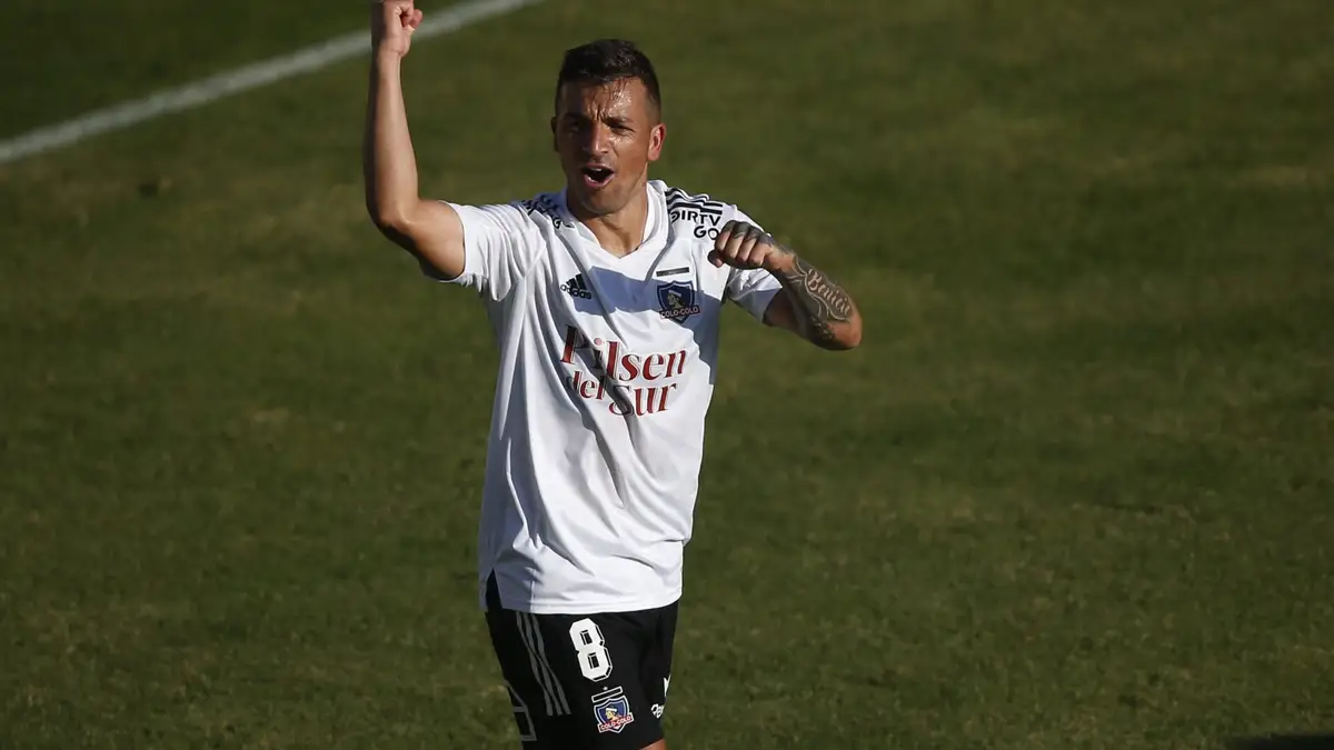 Futbol, Everton vs Colo Colo. Cuarta fecha, campeonato Nacional 2021. El jugador de Colo Colo Gabriel Costa celebra con sus companeros su gol contra Everton durante el partido de primera division realizado en el Estadio Sausalito de Vina Del Mar, Chile. 18/04/2021 Raul Zamora/Photosport Football, Everton vs Colo Colo. Fourth date, 2021 National Championship. Colo Colo’s player Gabriel Costa celebrates with teammates his goal against Everton during the first division football match held at the Sausalito stadium in Vina Del Mar, Chile. 18/04/2021 Raul Zamora/Photosport