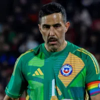 Se encienden las alarmas: La jugada que obligó a reemplazar a Claudio Bravo en La Roja