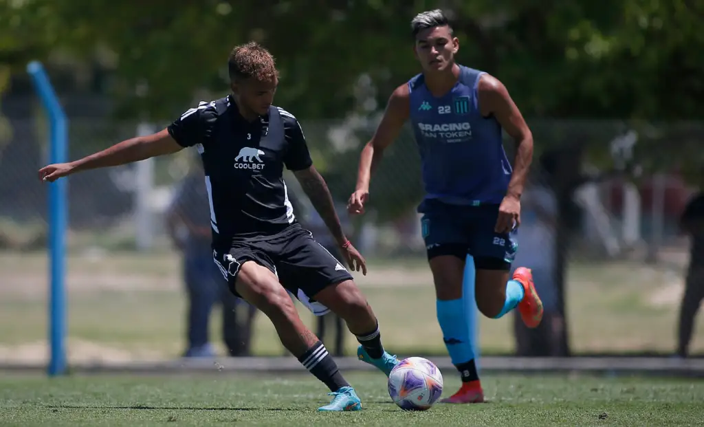 Daniel Gutiérrez es uno de los jugadores que está tratando de ganarse un lugar en el plantel de Gustavo Quinteros.