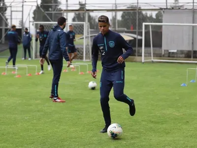 No será tomado en cuenta: Joven promesa ecuatoriana dejará Colo-Colo