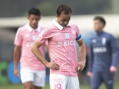 Calvario total: Universidad Católica anunció dos nuevas bajas para el Clásico frente a Colo-Colo