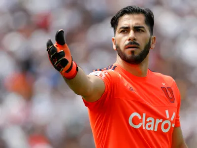 «Colo-Colo no quiso jugar»: Johnny Herrera rompe el silencio y vuelve a cargar contra el Cacique