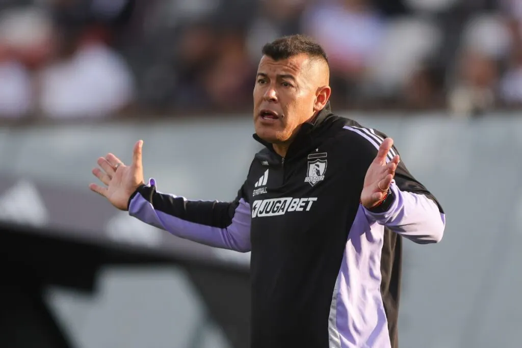 Jorge Almirón tendrá una compleja tarea tomando en cuenta que a Colo-Colo le restan 3 partidos en la fase de grupos.