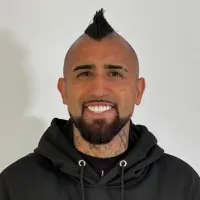 El generoso gesto de Arturo Vidal con sus compañeros del primer equipo de Colo-Colo
