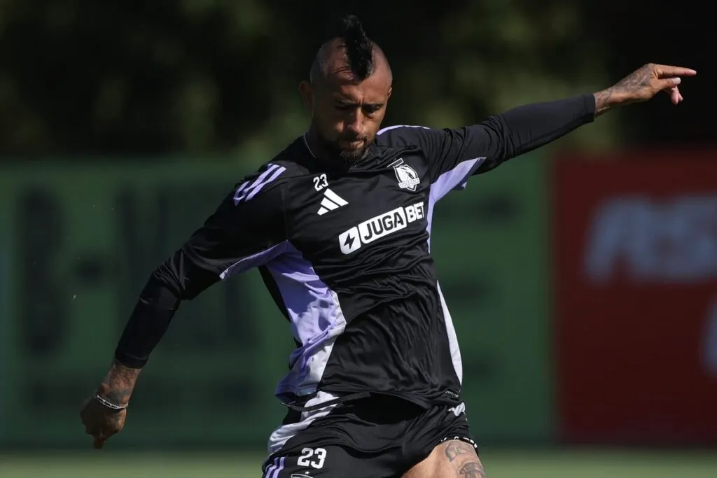 Arturo Vidal durante un entrenamiento de Colo-Colo.