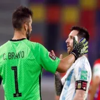 Alista su arribo: Claudio Bravo define su futuro y se reencontraría con Lionel Messi