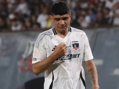 Todo aclarado: Definen el futuro de Claudio Aquino en Colo-Colo tras cierre de semestre