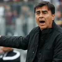 Duro golpe para Gustavo Quinteros: Aseguran que Colo-Colo tendría su primera baja para el Superclásico ante la U