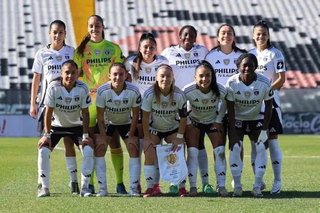 Formación Colo-Colo en la Liga Femenina.