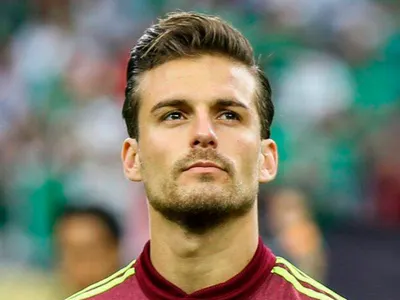 Increíble, pero cierto: Christian Santos es protagonista a nivel mundial tras la fecha 3 de Eliminatorias