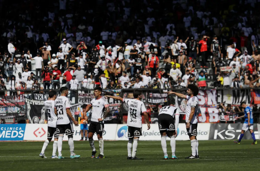 El plantel de Colo-Colo llegó a un acuerdo con Blanco y Negro.