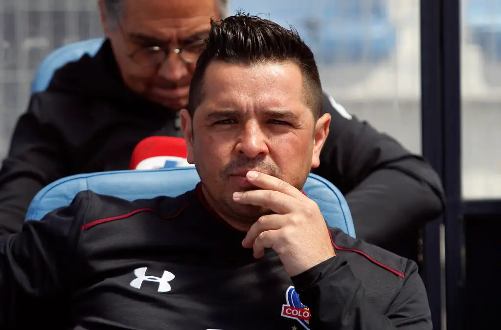 Héctor Tapia está en la órbita de Colo-Colo.