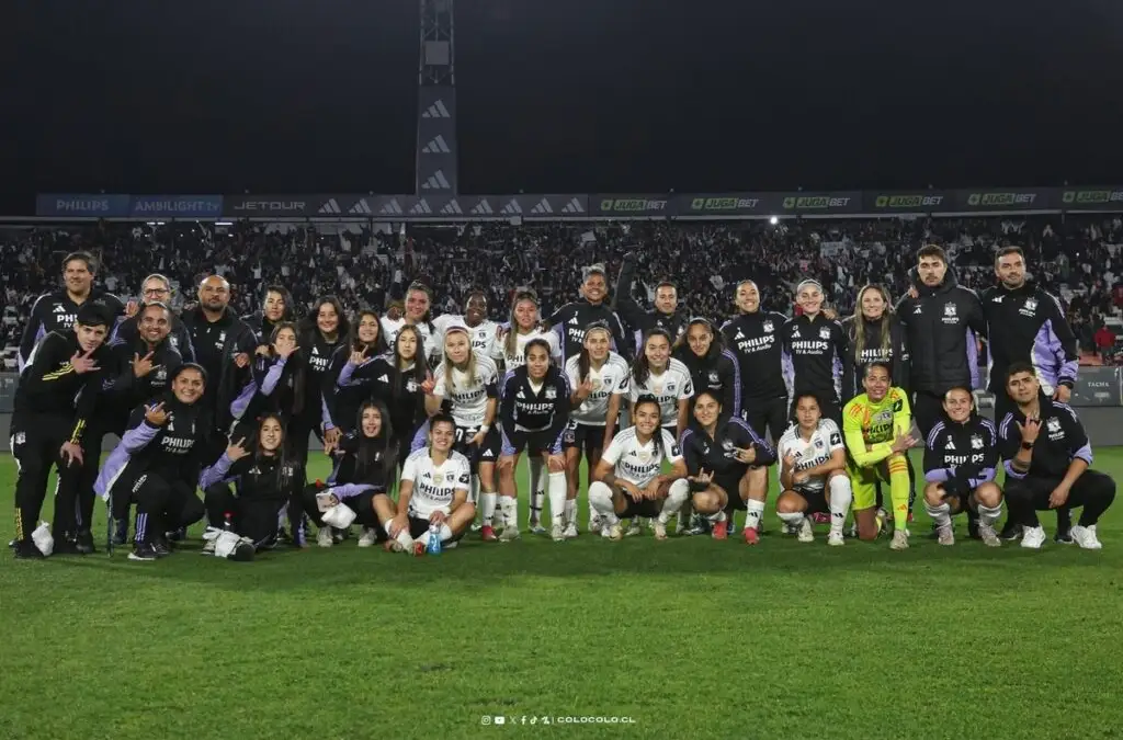 El plantel femenino se quedó con el Superclásico ante la U en Macul previo a las precipitaciones. Foto: Colo-Colo Femenino Oficial.