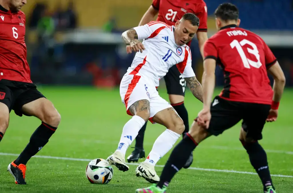 La Roja venció a Albania por 3-0.