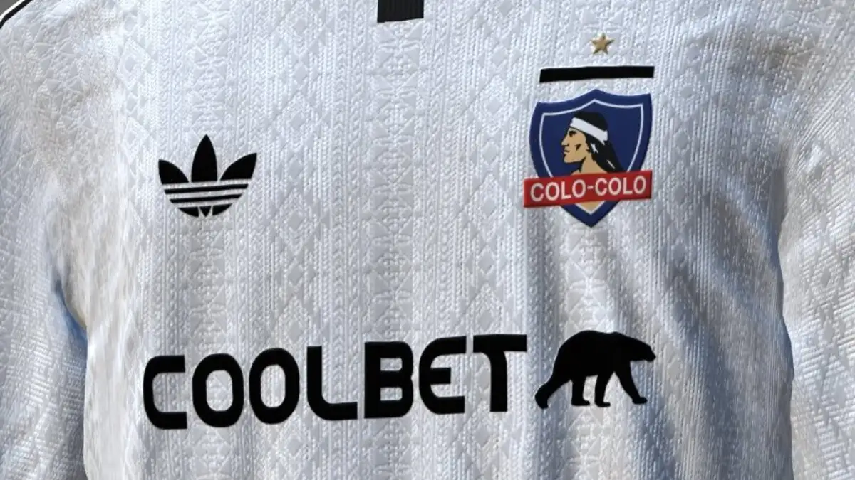 Filtraron en redes sociales las supuestas camisetas de Colo-Colo para 2025.