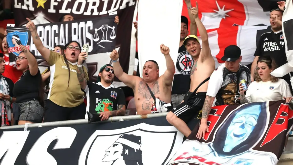 Los hinchas albos mostraron en Barranquilla que sí se puede visitar sin desmanes.
