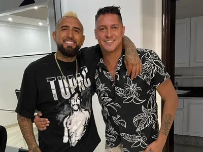 Olvidado jugador de Colo-Colo dejó de lado el fútbol y hoy es parte de una banda de cumbia