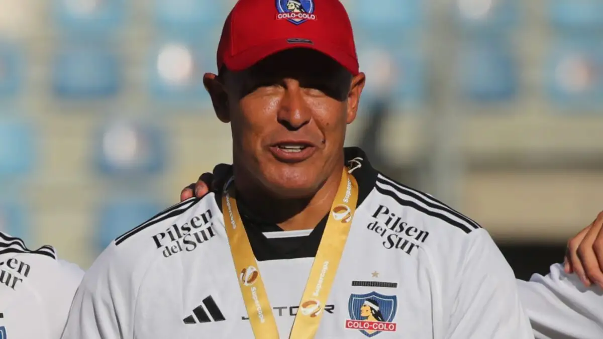 Jorge Almirón dio a conocer el nombre de tres jugadores de La Roja que le generaron interés.