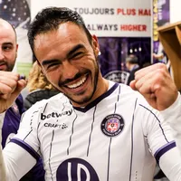 Suazinho locura: En Francia tomó fuerza la idea que Gabriel Suazo sea el nuevo capitán del Toulouse