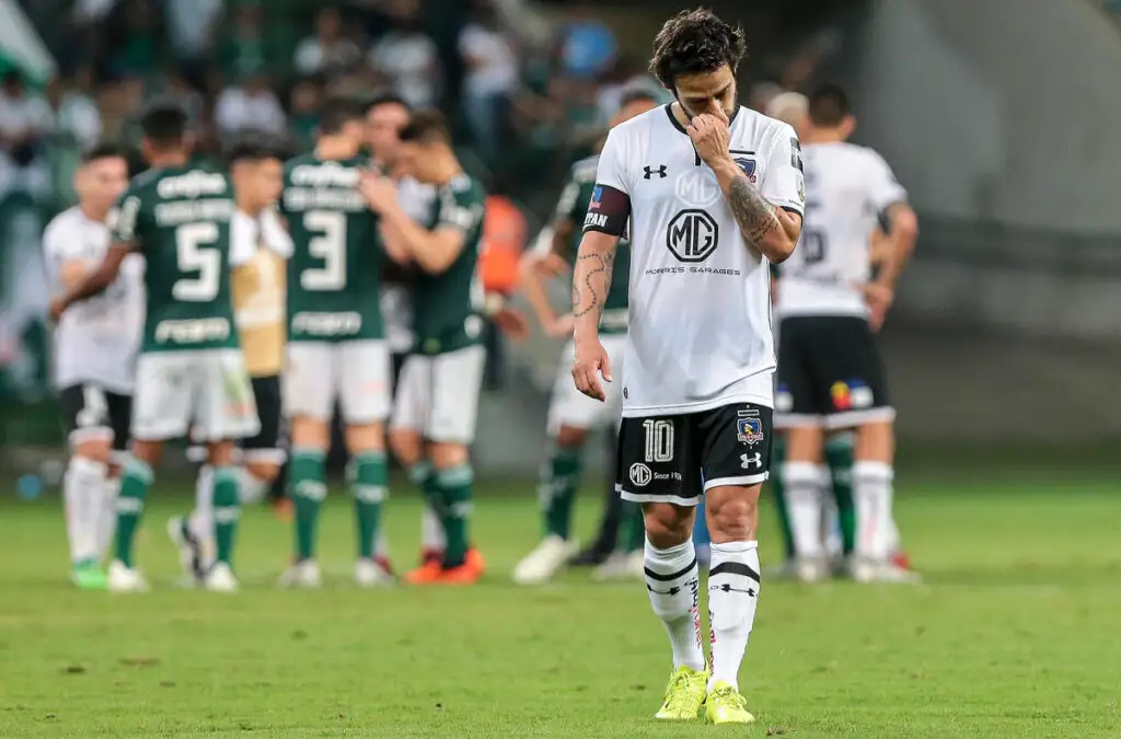 No fue grata la última vez que Deyverson se enfrentó al Popular. Foto: Lance Press/AgenciaUno.